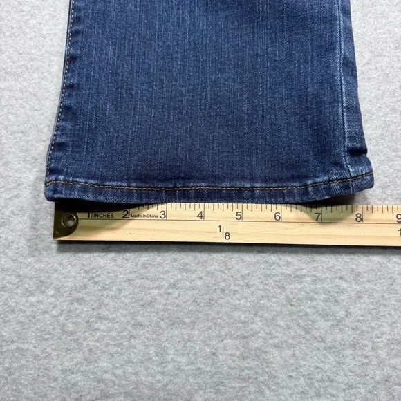 Lucky Brand Sweet Boot Jeans Womens 4/27 Dark Wash Blue Denim Bootcut Mid Rise - Picture 3 of 8